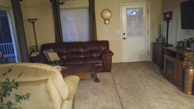 2421 N Malvern Dr, Ash Fork, AZ 86320 - photo 6