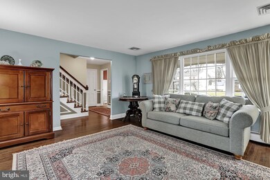 182 Fletcher Dr, Morrisville, PA 19067 - photo 7