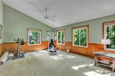 Large Rec Room W/Lots of Windows & Vaulted Ceiling