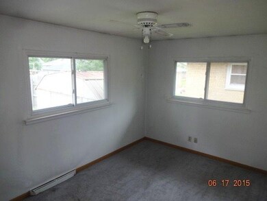 3221 Strong St, Highland, IN 46322 - photo 7