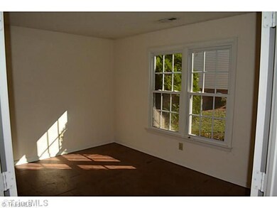 Studio/Study/Office. Office on the main