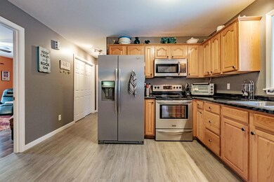 114 Country Club Dr, Auburn, ME 04210 - photo 7