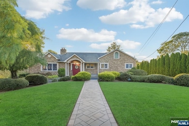 23 Surrey Dr, Wayne, NJ 07470 - photo 2