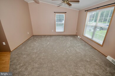 39 Swift Run Dr, Sicklerville, NJ 08081 - photo 4