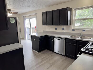 881 Gulliver Dr, Columbus, OH 43207 - photo 6