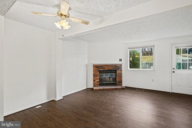 3525 Laurel View Ct, Laurel, MD 20724 - photo 6