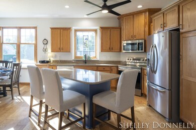 7-web-or-mls-4733-charleston-ct