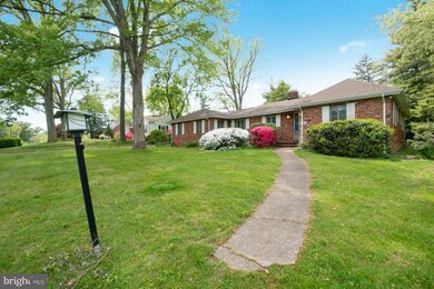 242 Gralan Rd, Catonsville, MD 21228 - photo 2