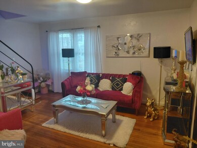 2561 Colebrooke Dr, Temple Hills, MD 20748 - photo 4