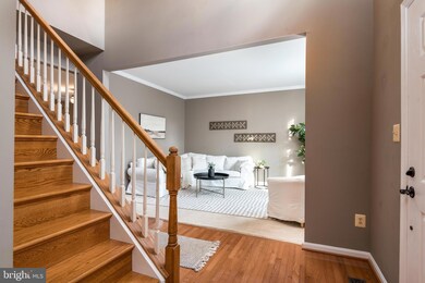 8987 Dennis Ct, Bristow, VA 20136 - photo 3