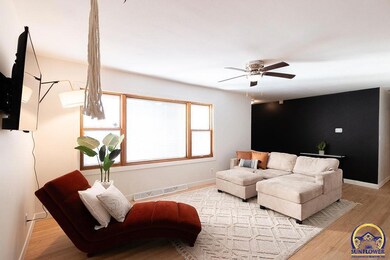 1051 N Franklin St, Auburn, KS 66402 - photo 4