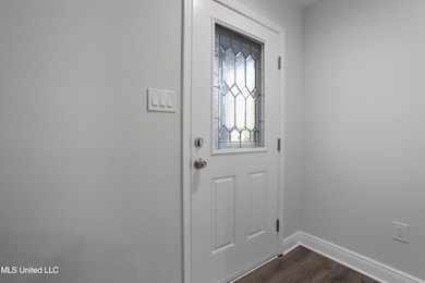 007 FRONT INSIDE DOOR