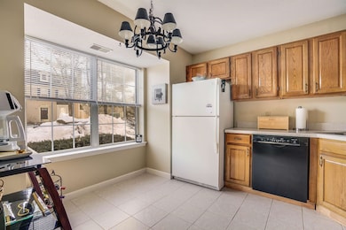 124 Middlesex Rd, MerriMacK, NH 03054 - photo 3