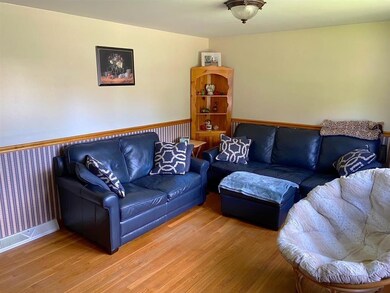 36 Jeanine St, Manchester, NH 03103 - photo 4