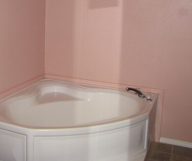 Bath in Master