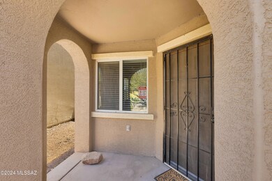 1571 W Beantree Ln Tucson AZ 85713 (4)