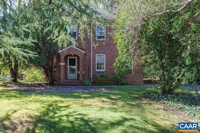 2405 Jefferson Park Ave, Charlottesville, VA 22903 - photo 2