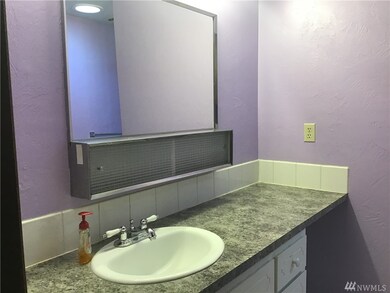 226 W Branch St, Chehalis, WA 98532 - photo 7