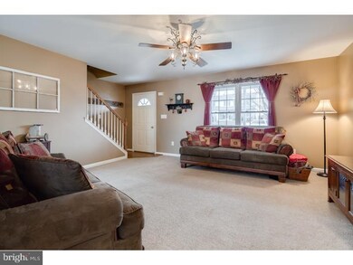 4501 Hillside Rd, Reading, PA 19606 - photo 2