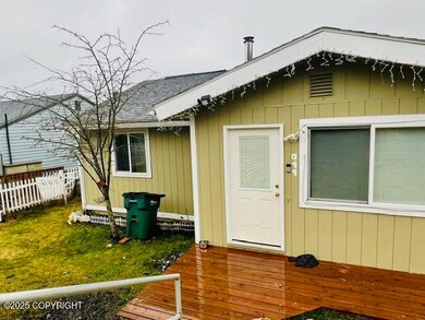 411 Maple Ave, Kodiak, AK 99615 - photo 4