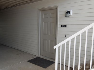 5307 Ravens Crest Dr, Plainsboro, NJ 08536 - photo 3