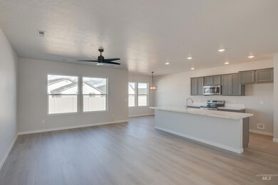 2272 N Blue Marsh Way, Star, ID 83669 - photo 3