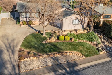 1165 Manzanita Hills Ave, Redding, CA 96001 - photo 2