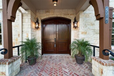Elegant walk up to home
