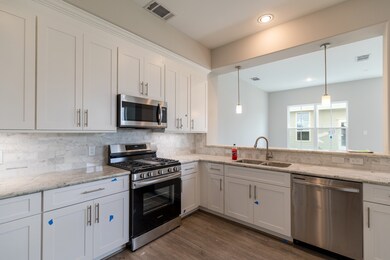 603 Link Rd, Houston, TX 77009 - photo 6