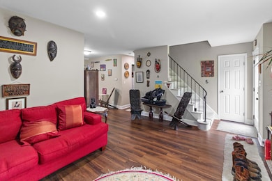 565 S Kellner Rd (2)