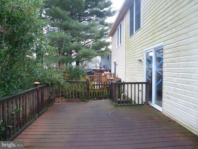 6296 Dawn Day Dr, Columbia, MD 21045 - photo 2