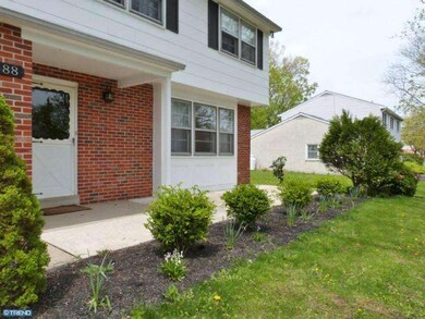 588 Hillside Dr, Lansdale, PA 19446 - photo 2