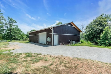 2400 sq foot workshop and garage