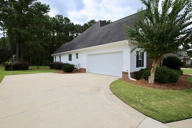 122 Sweetbriar Lakes Dr, Thomasville, GA 31757 - photo 3