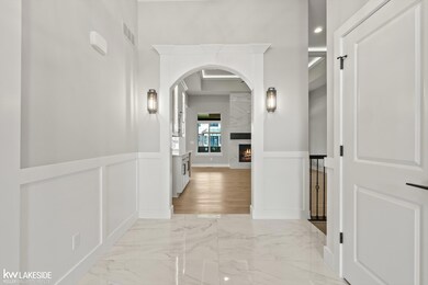 46425 E Via Lucca unit 12, Macomb Township, MI 48042 - photo 3