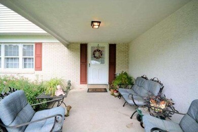 3812 Meyer Ln, Hatboro, PA 19040 - photo 3