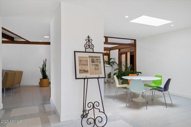 02-Foyer