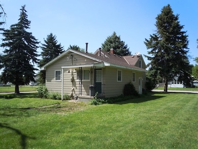 SE side