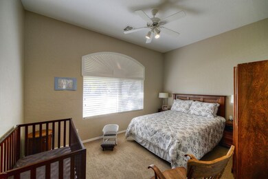 004_Bedroom