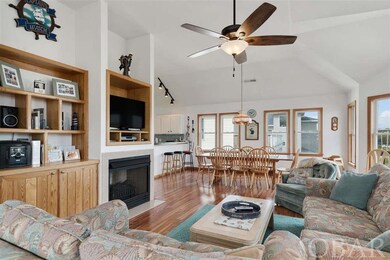 205 Calvin St, Kill Devil Hills, NC 27948 - photo 3