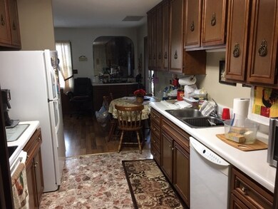 1013 N Henrietta St, Effingham, IL 62401 - photo 5