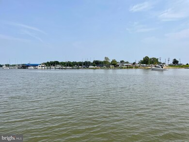 122 Beach Dr, Colonial Beach, VA 22443 - photo 6