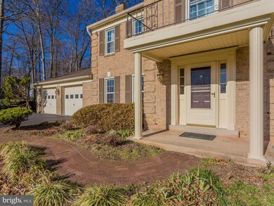 13142 Rounding Run Cir, Herndon, VA 20171 - photo 2