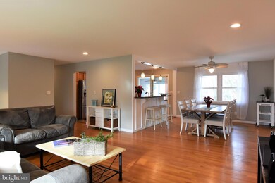 8405 Echo Dr, Pasadena, MD 21122 - photo 5