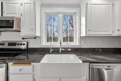 626 Pendleton Hill Rd, Voluntown, CT 06384 - photo 7