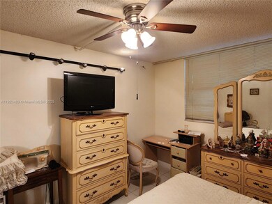 Colony Point Condominiums unit 107, Pembroke Pines, FL 33026 - photo 7