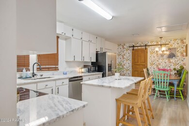6-web-or-mls-9823 W Etienne Rd-6