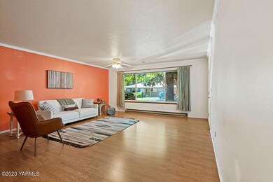 7606SummitviewAveUnit14-6