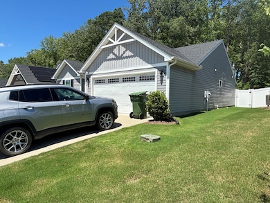 6915 Healy Ave, Gloucester, VA 23061 - photo 2