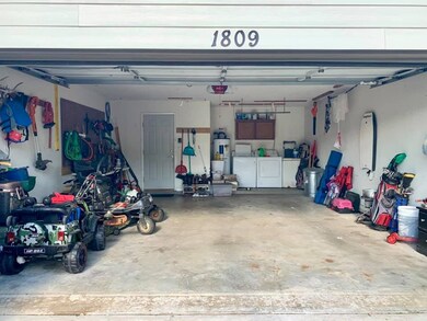 1809 Leissner St, Bay City, TX 77414 - photo 6